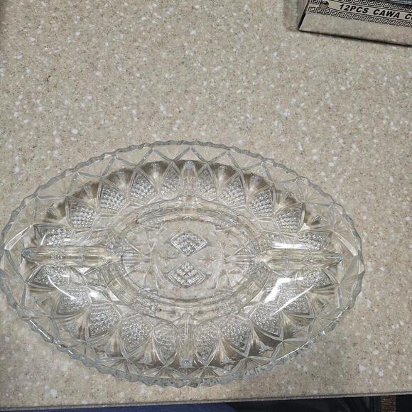 Vintage Oval cut crystal divided serving dish - Picture 8 of 9